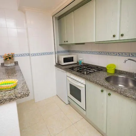 Zafiro 32b Apartment